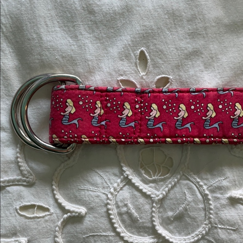 Men’s Red Vineyard Vines belt